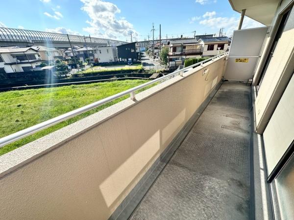 グラン・ドムール交野