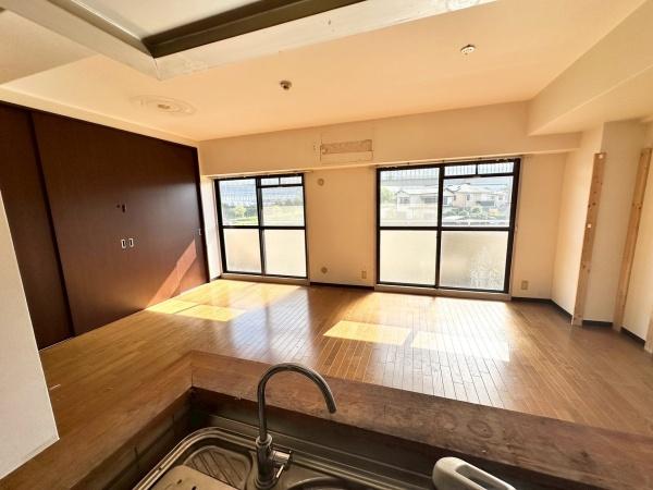 グラン・ドムール交野