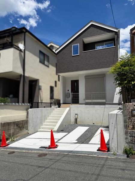 枚方市長尾元町７丁目の新築一戸建