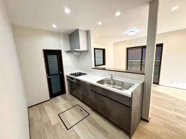 枚方市長尾東町３丁目の中古一戸建て