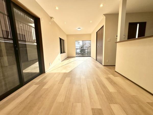 枚方市長尾東町３丁目の中古一戸建