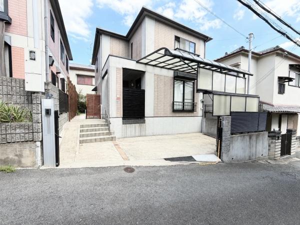 枚方市山之上北町の中古一戸建て