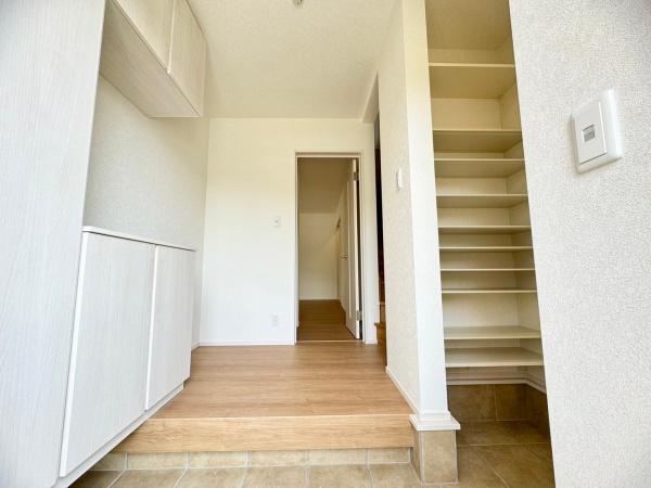 川西市一庫３丁目の中古一戸建て