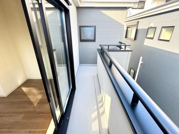 豊中市千成町２丁目の新築一戸建