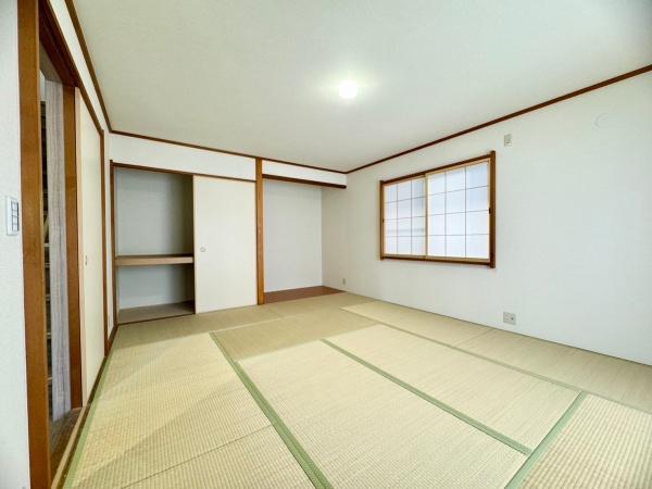 川西市緑台４丁目の中古一戸建て