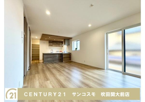 川西市けやき坂３丁目の新築一戸建