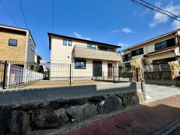 川西市緑台７丁目の新築一戸建