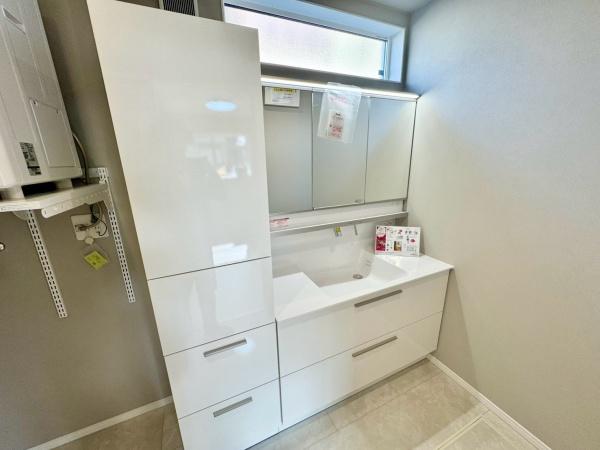 川西市緑台７丁目の新築一戸建
