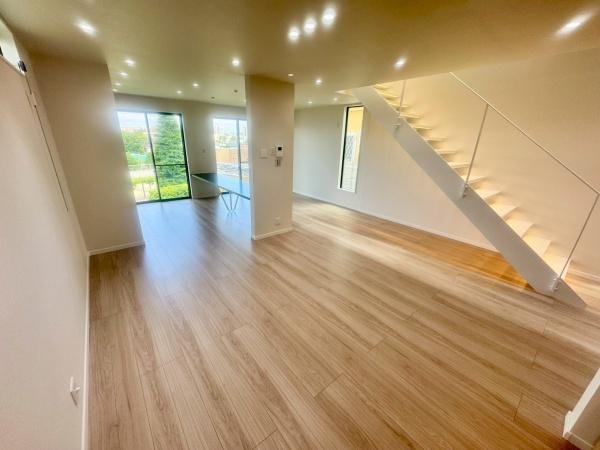 豊中市上野東３丁目の新築一戸建