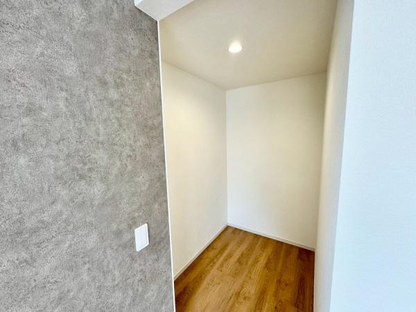 箕面市半町４丁目の新築一戸建