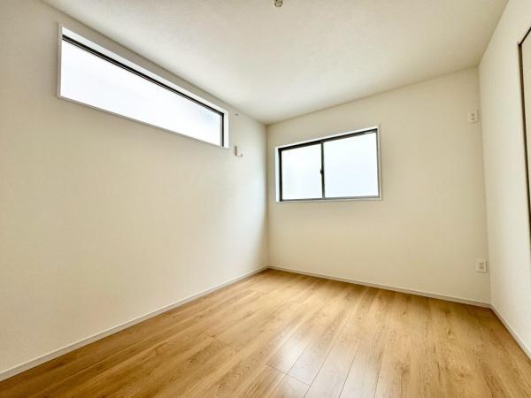 箕面市半町４丁目の新築一戸建