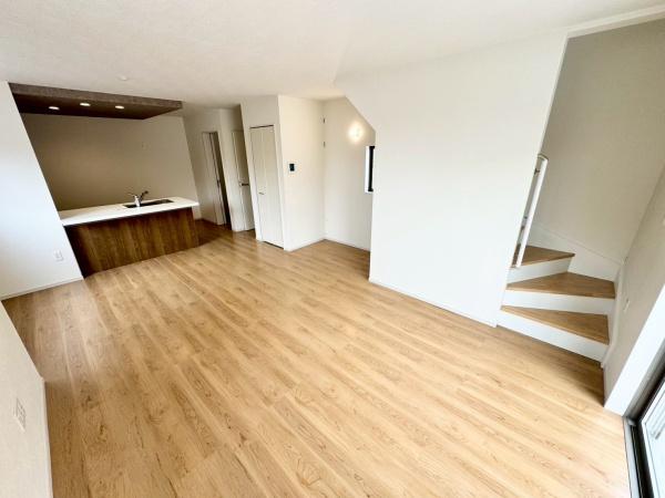 箕面市半町４丁目の新築一戸建