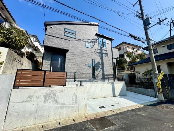 箕面市桜ケ丘５丁目の新築一戸建