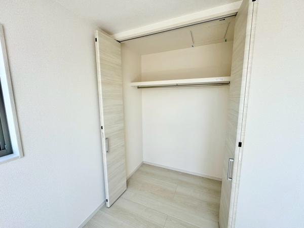 箕面市粟生新家３丁目の新築一戸建