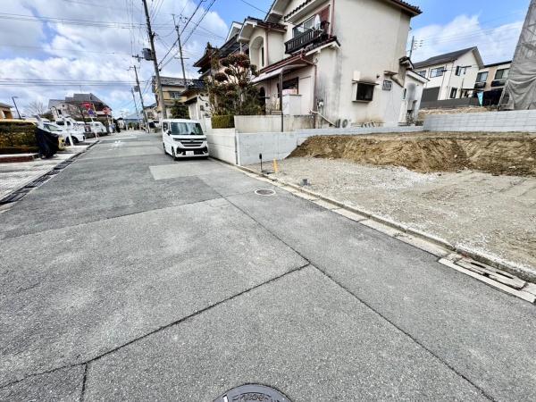 箕面市粟生新家３丁目の新築一戸建