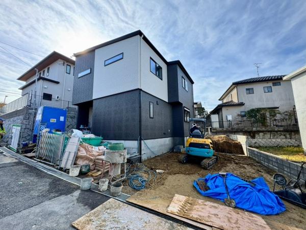 川西市大和西１丁目の新築一戸建