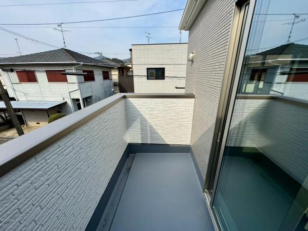 川西市西多田２丁目の新築一戸建