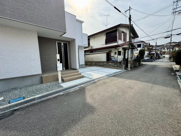 川西市西多田２丁目の新築一戸建