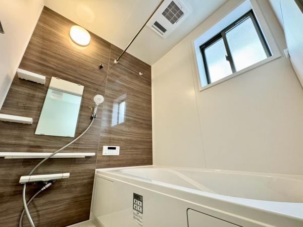 川西市西多田２丁目の新築一戸建