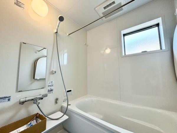 川西市西多田２丁目の新築一戸建