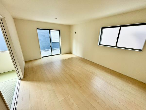 川西市西多田２丁目の新築一戸建