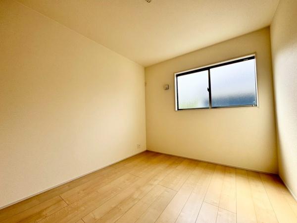 川西市西多田２丁目の新築一戸建