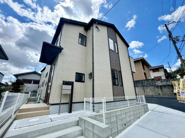宝塚市花屋敷松ガ丘の新築一戸建