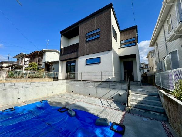 川西市緑台４丁目の新築一戸建