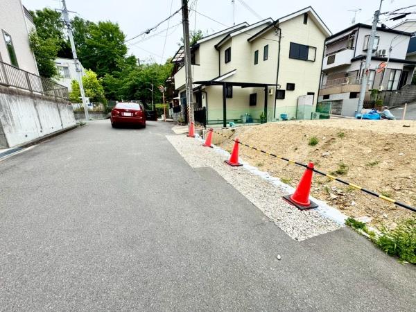 箕面市瀬川５丁目の新築一戸建