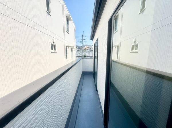 箕面市半町４丁目の新築一戸建