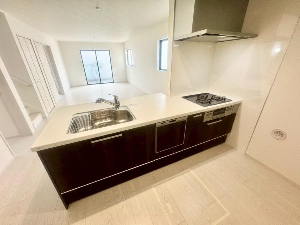 箕面市半町４丁目の新築一戸建
