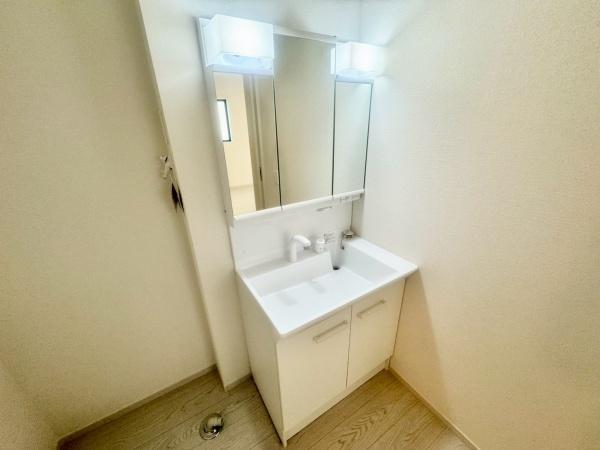 箕面市半町４丁目の新築一戸建