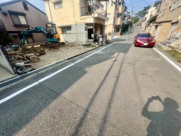 箕面市瀬川４丁目の新築一戸建