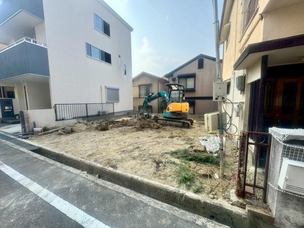 箕面市瀬川４丁目の新築一戸建