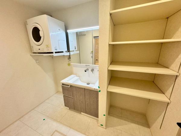 箕面市粟生新家３丁目の新築一戸建