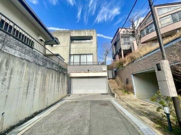 茨木市北春日丘３丁目の中古一戸建て