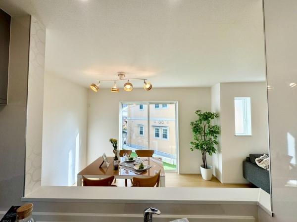 川西市火打２丁目の新築一戸建