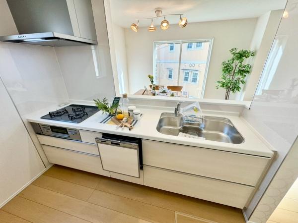 川西市火打２丁目の新築一戸建