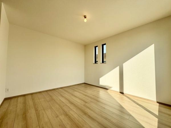 池田市天神２丁目の新築一戸建