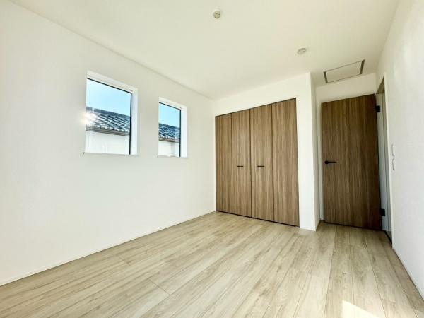 川西市霞ケ丘２丁目の新築一戸建