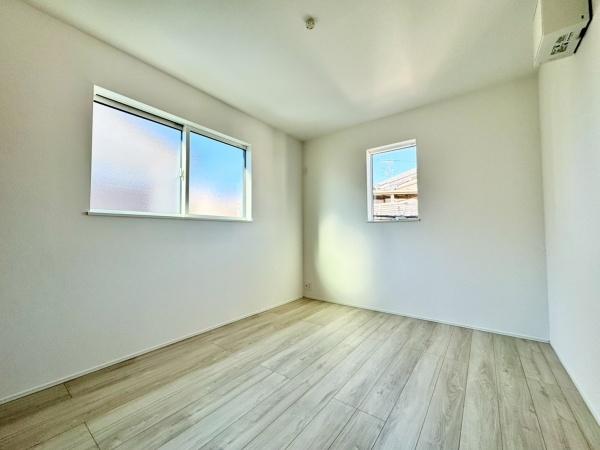 川西市霞ケ丘２丁目の新築一戸建