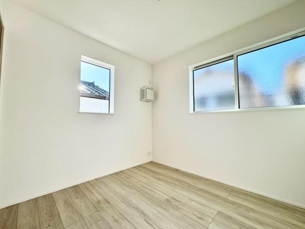 川西市霞ケ丘２丁目の新築一戸建