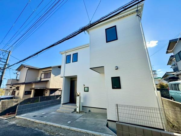 川西市霞ケ丘２丁目の新築一戸建