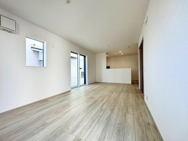 川西市霞ケ丘２丁目の新築一戸建