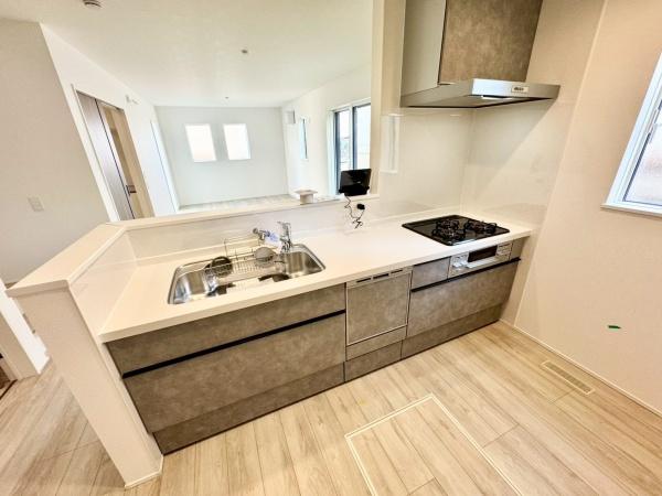 川西市霞ケ丘２丁目の新築一戸建