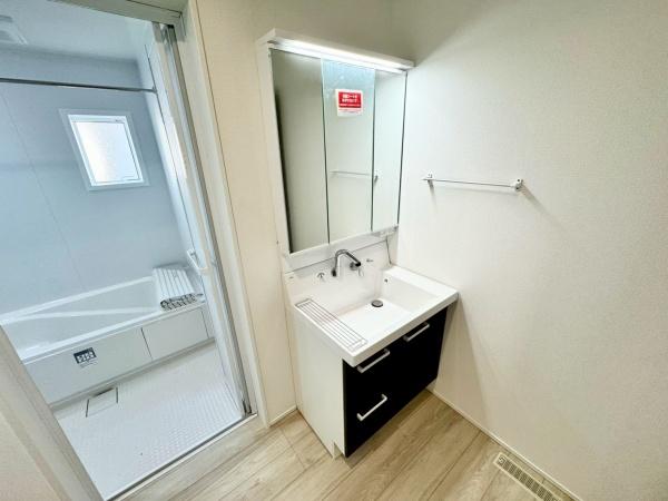 川西市霞ケ丘２丁目の新築一戸建