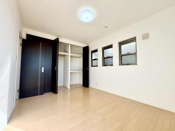 箕面市半町４丁目の中古一戸建て