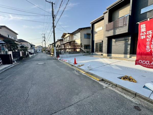 川西市向陽台３丁目の新築一戸建