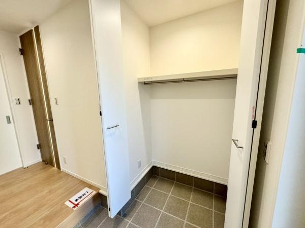 川西市長尾町の新築一戸建