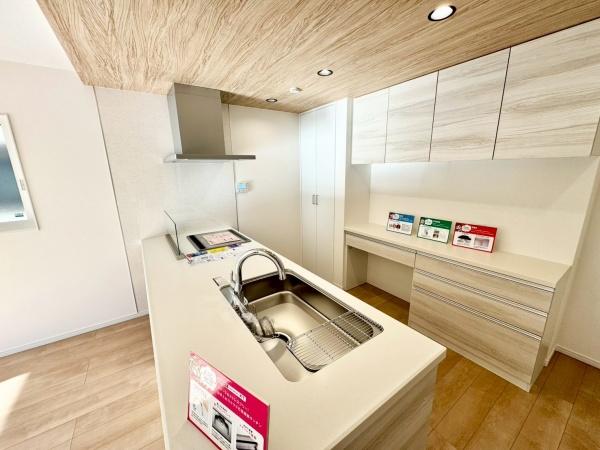 川西市長尾町の新築一戸建